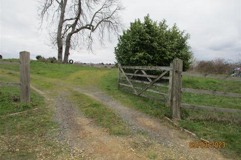 1 bedroom detached house to rent, West Street, Coggeshall