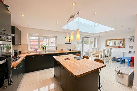 undefined, Glenluce Road, Liverpool, L19