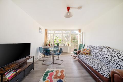 1 bedroom apartment for sale, Gaywood Close, London