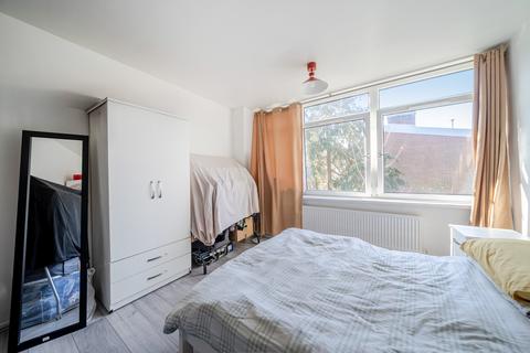 1 bedroom apartment for sale, Gaywood Close, London