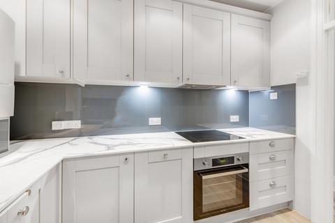 2 bedroom flat to rent, Fulham Road, London, SW6