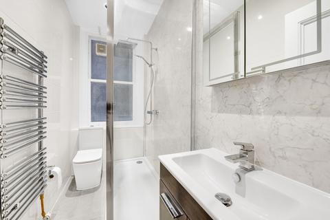 2 bedroom flat to rent, Fulham Road, London, SW6