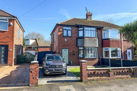 Ashton Crescent, Chadderton, Oldham, Greater Manchester, OL9