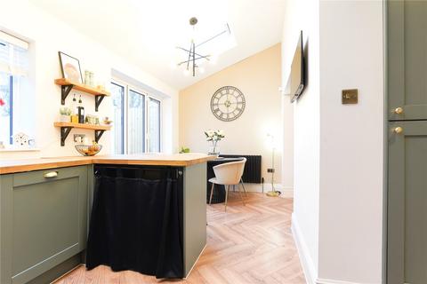 undefined, Ashton Crescent, Chadderton, Oldham, Greater Manchester, OL9