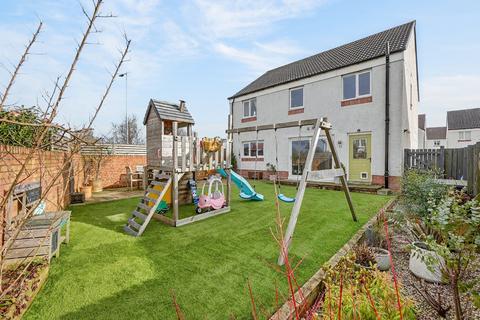 undefined, 2 Ladyacre Wynd, Irvine, KA11 2FZ