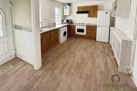 3 bedroom semi-detached house to rent, Whitehouse Road, Staffordshire ST2