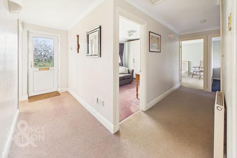 3 bedroom detached bungalow for sale, Trunch Hill, Denton, Harleston