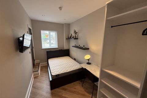 1 bedroom in a house share to rent, Celt Street, Liverpool