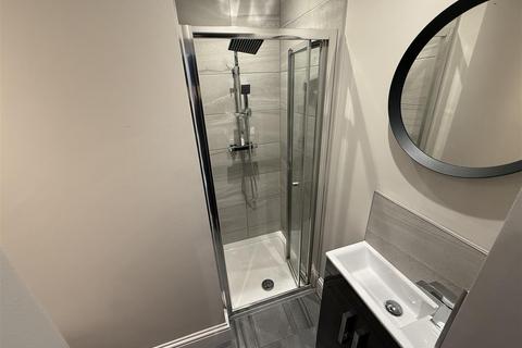 1 bedroom in a house share to rent, Celt Street, Liverpool