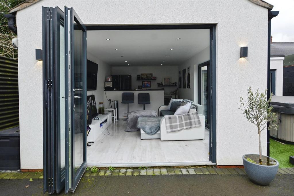 Outbuilding