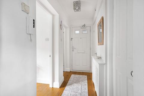 1 bedroom flat for sale, Shrubland Road, Banstead, SM7