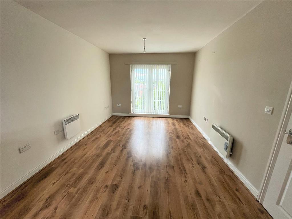 Open plan kitchen/ dining/living room