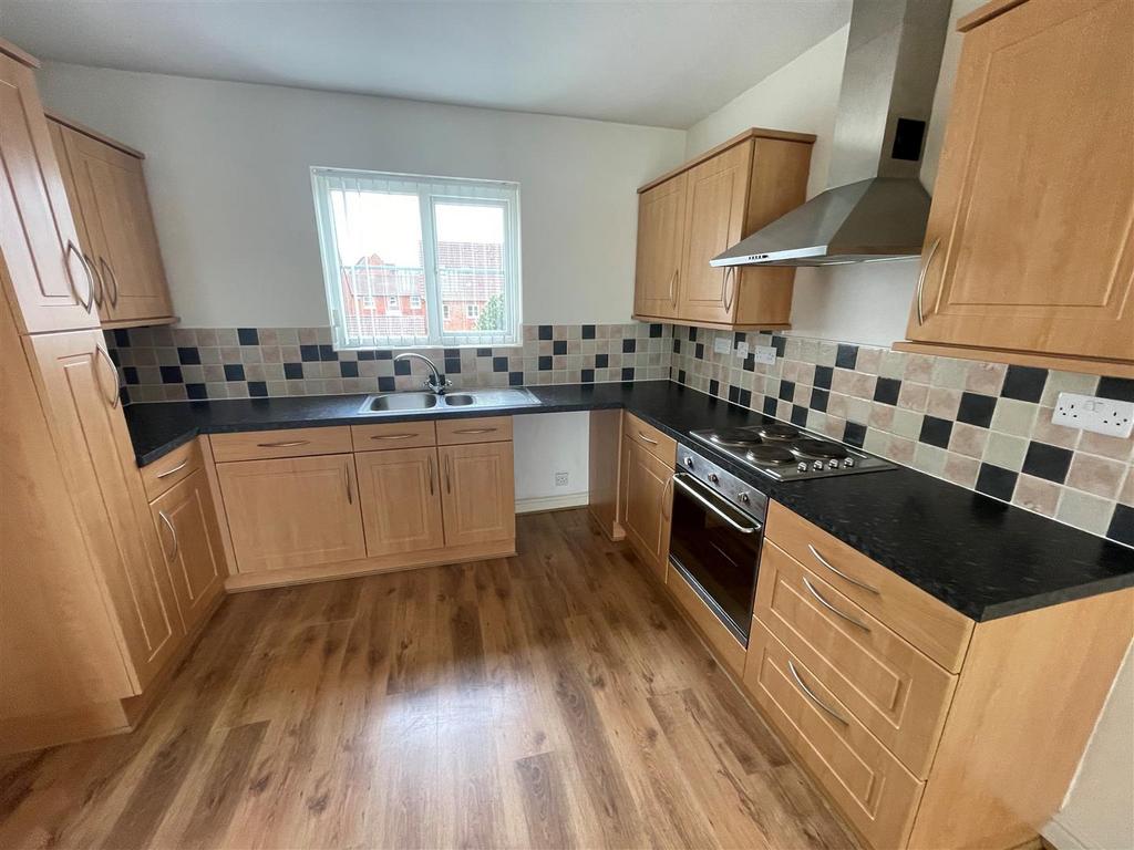 Open plan kitchen/ dining/living room