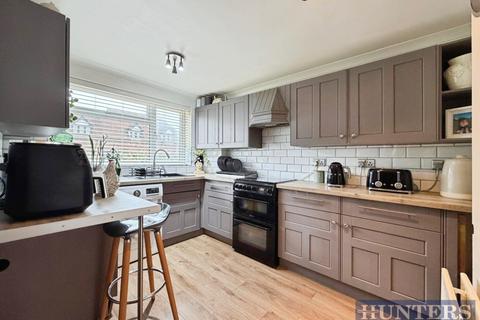 3 bedroom end of terrace house for sale, High Street, Lenham, Maidstone