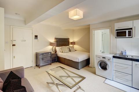 Studio to rent, Fulham Road, South Kensington, SW3