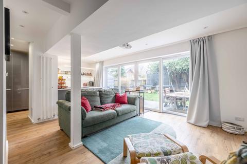 4 bedroom semi-detached house for sale, Rowan Close, Beaconsfield HP9