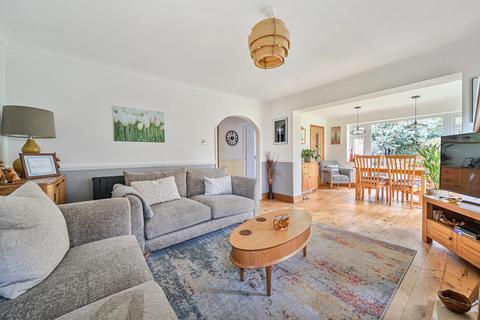 4 bedroom bungalow for sale, Diana Close, Hampshire PO12