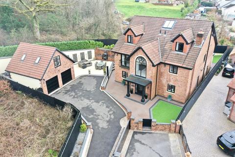 5 bedroom detached house for sale, Oak Tree Rise, Newbridge, NP11