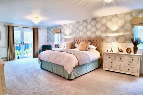 5 bedroom detached house for sale, Oak Tree Rise, Newbridge, NP11
