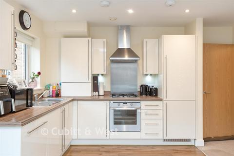 1 bedroom apartment for sale, Canalside, Redhill RH1