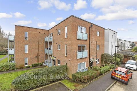 undefined, Canalside, Redhill RH1