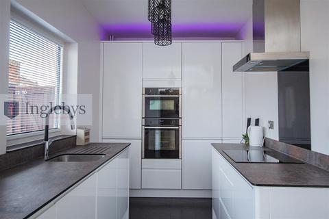 3 bedroom semi-detached house for sale, West Avenue, Saltburn-By-The-Sea