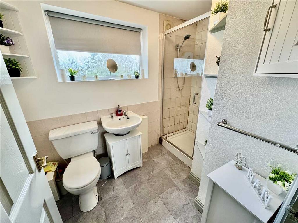En suite shower room