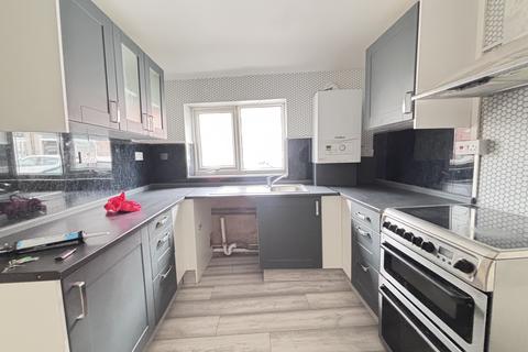 3 bedroom terraced house to rent, East Street, Sutton-in-Ashfield, NG17