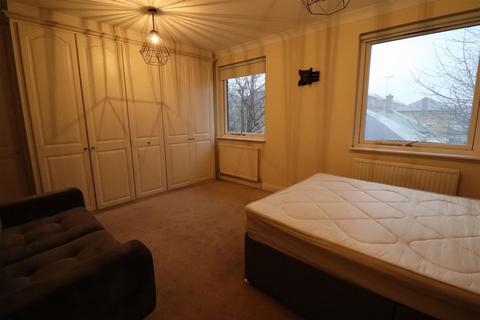 undefined, Plover Way, Surrey Quays, SE16
