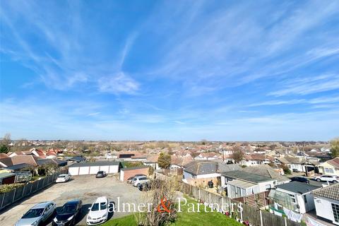 2 bedroom apartment for sale, Holland Road, Clacton-on-Sea, Essex, CO15