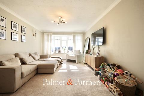 2 bedroom apartment for sale, Holland Road, Clacton-on-Sea, Essex, CO15