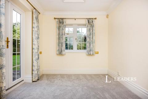 5 bedroom house to rent, Quartermile Road, Godalming, GU7