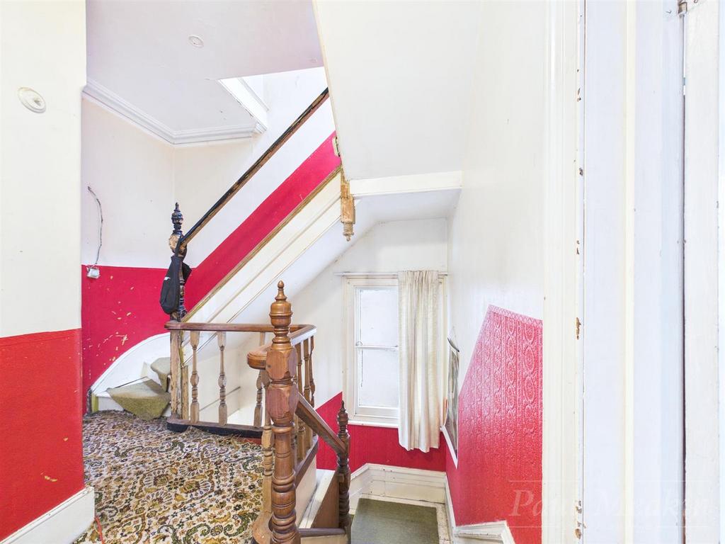 CAM01758 G0-PR0456-STILL011.jpg