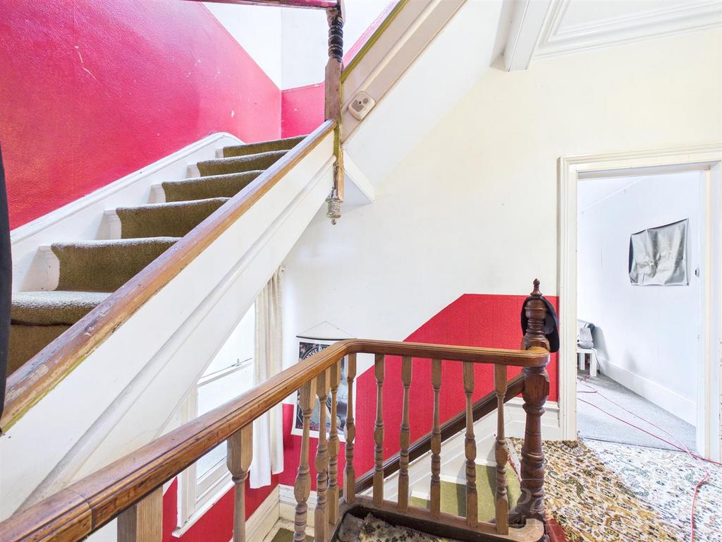 CAM01758 G0-PR0456-STILL012.jpg