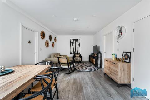 2 bedroom apartment for sale, Edgewood Mews, London, N3