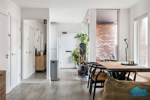 2 bedroom apartment for sale, Edgewood Mews, London, N3