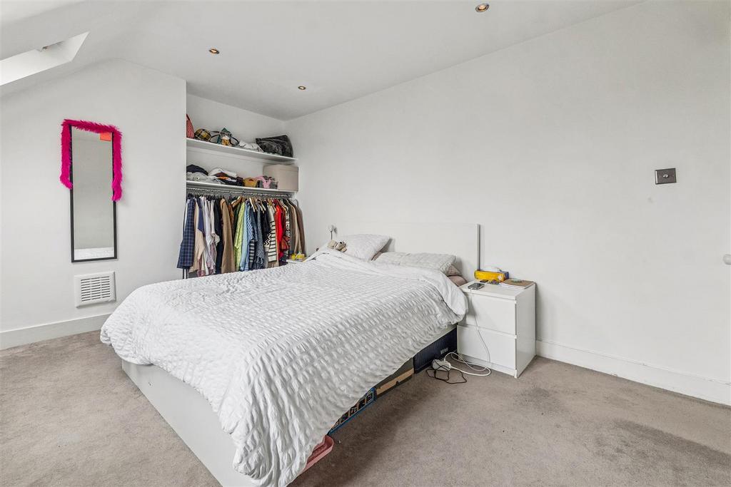 FOR SALE - Grange Road, W4