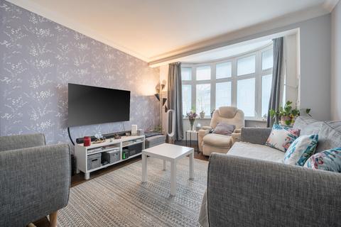 3 bedroom terraced house for sale, Carr Road, Northolt