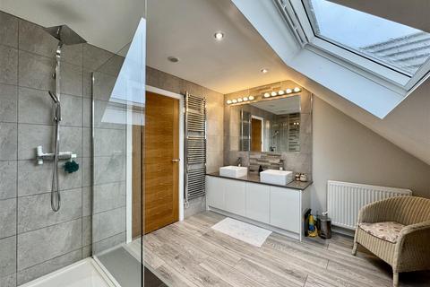 undefined, Kaye Lane, Almondbury, Huddersfield, HD5 8XP