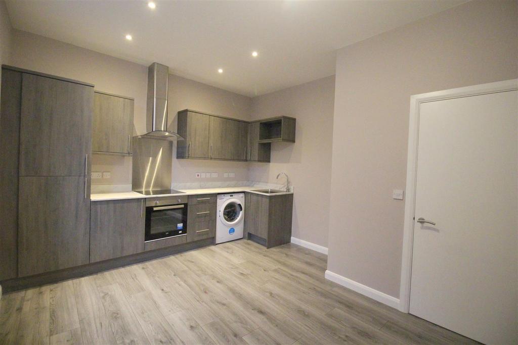 Lounge/Kitchen