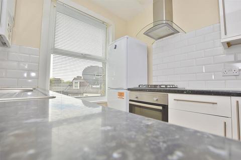 2 bedroom flat to rent, Barking Road, London, E13 8QE