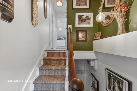 1 bedroom flat for sale, Knollys Road, London