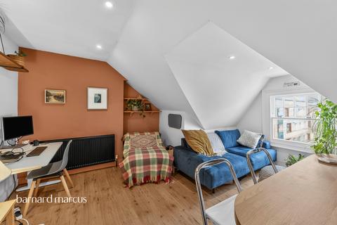 1 bedroom flat for sale, Knollys Road, London