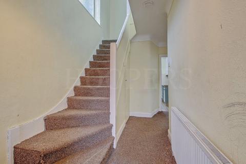 4 bedroom semi-detached house for sale, Tanfield Avenue, London, NW2