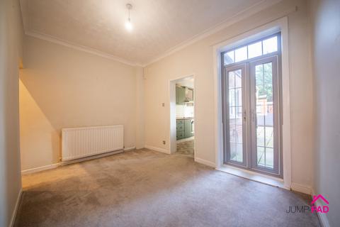 2 bedroom terraced house to rent, Neville Street, Newton-Le-Willows, WA12