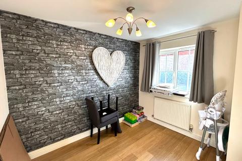 undefined, Parkfield Court, Two Gates, Tamworth, Staffordshire, B77