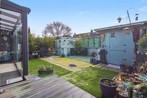 4 bedroom end of terrace house for sale, Gaza Close, Coventry, CV4