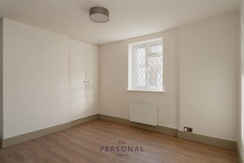 1 bedroom flat to rent, Adelphi Road, Epsom