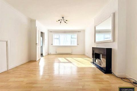 3 bedroom semi-detached house for sale, Mapleleaf Gardens, Wickford, Essex
