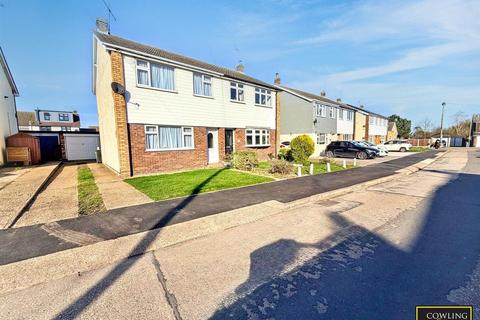 3 bedroom semi-detached house for sale, Mapleleaf Gardens, Wickford, Essex